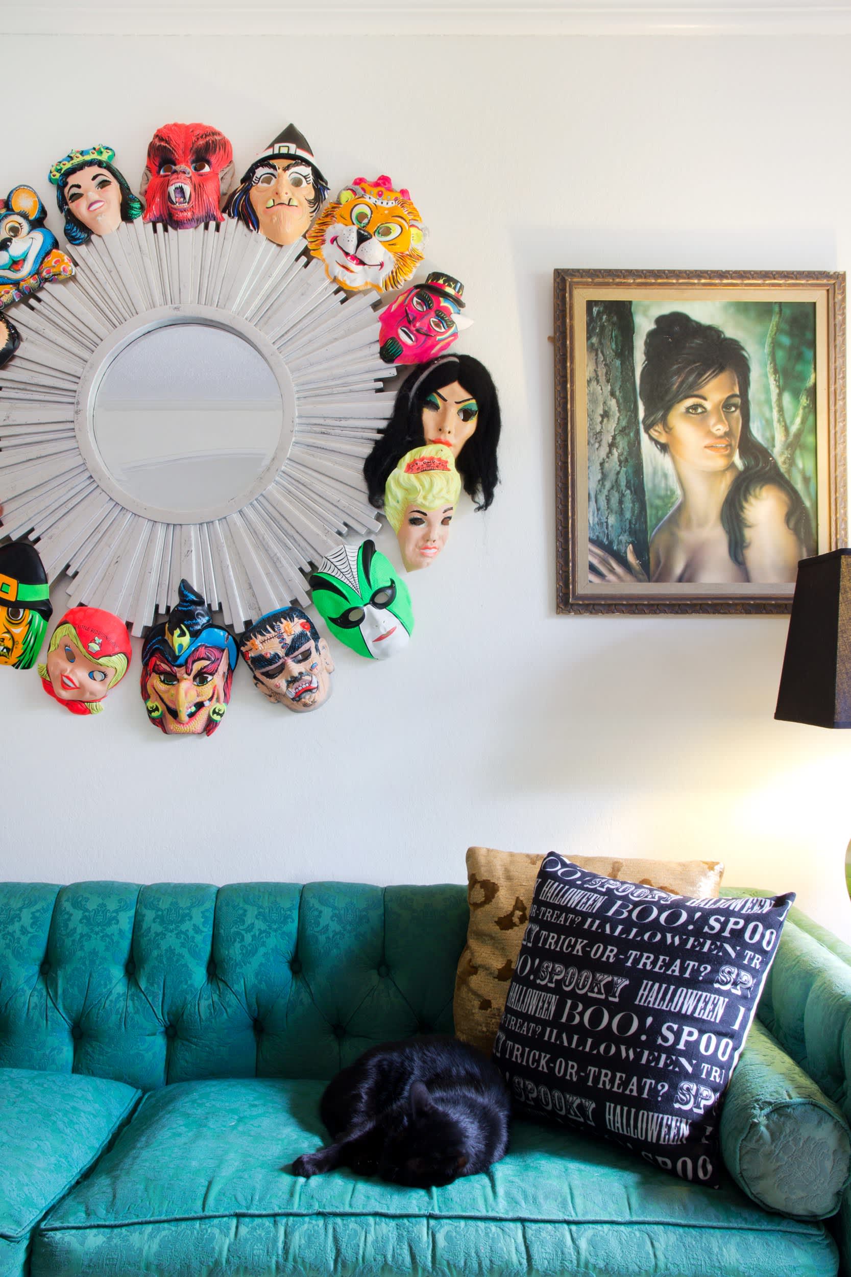 House Tour: A House Filled With DIY Halloween Decor | Apartment Therapy